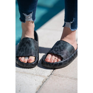 PREORDER: Casual Slides in Five Colors