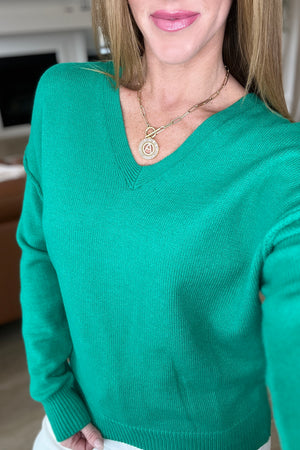 Very Understandable V-Neck Sweater in Green